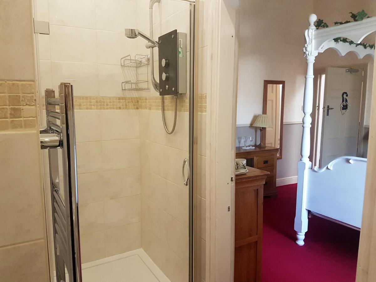 Victoria House Room Only Accommodation Κερνάρφον Εξωτερικό φωτογραφία