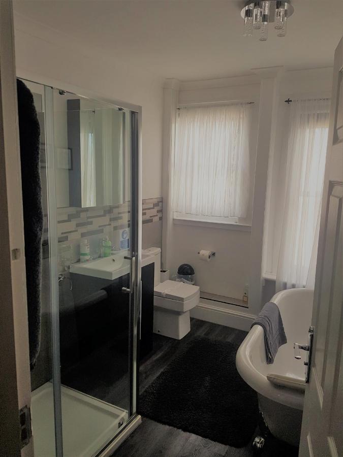 Victoria House Room Only Accommodation Κερνάρφον Εξωτερικό φωτογραφία