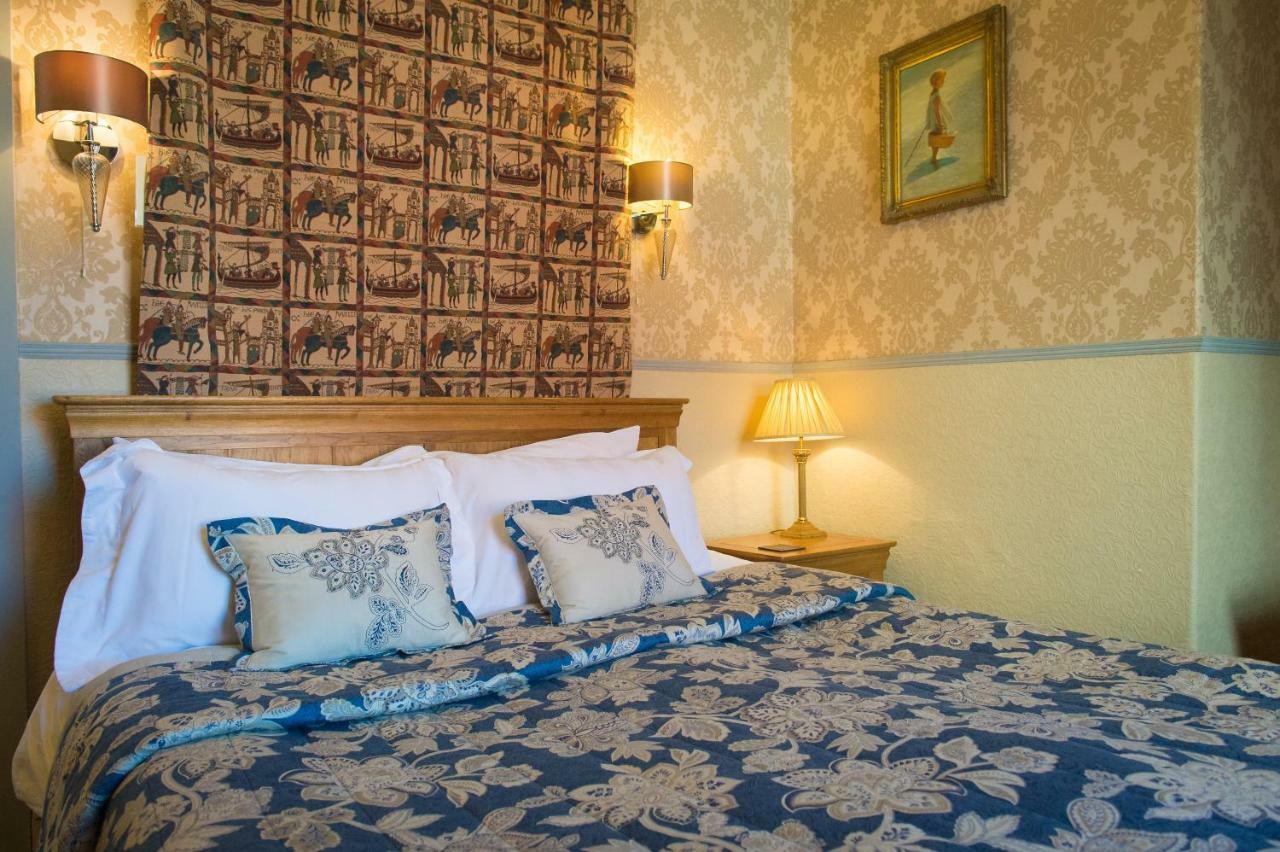 Victoria House Room Only Accommodation Κερνάρφον Εξωτερικό φωτογραφία